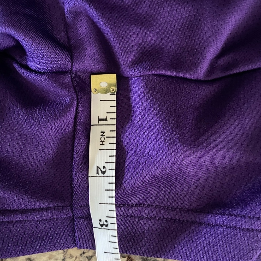 Nike Women’s Athletic Running Shorts Size Small Purple Fuchsia Mesh No Pockets - Picture 7 of 7